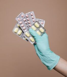 Se usan medicamentos para el VIH para evitar la transmisión del VIH